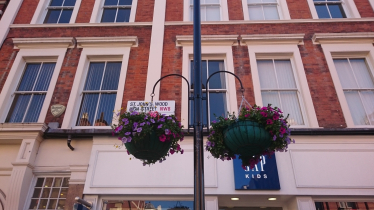 Hanging Baskets 
