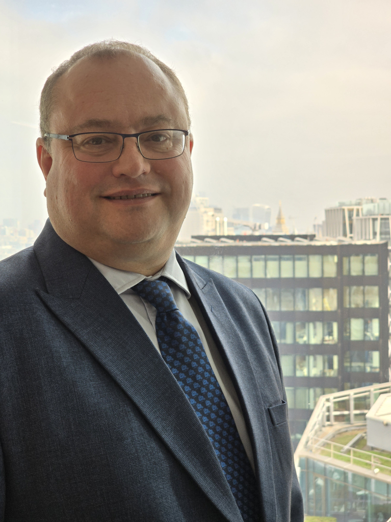 Paul Swaddle Headshot